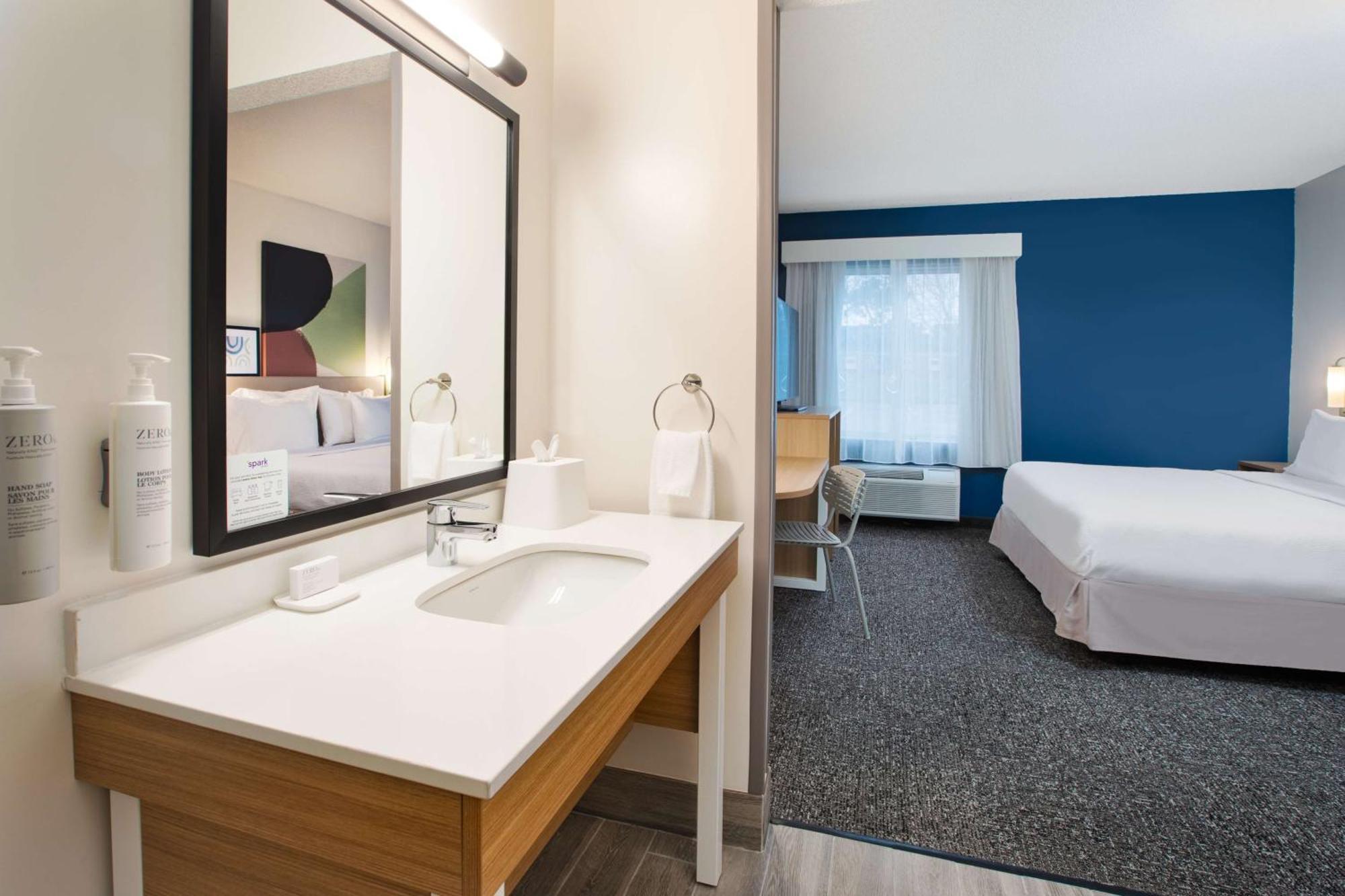 Spark By Hilton Walker Grand Rapids North Luaran gambar